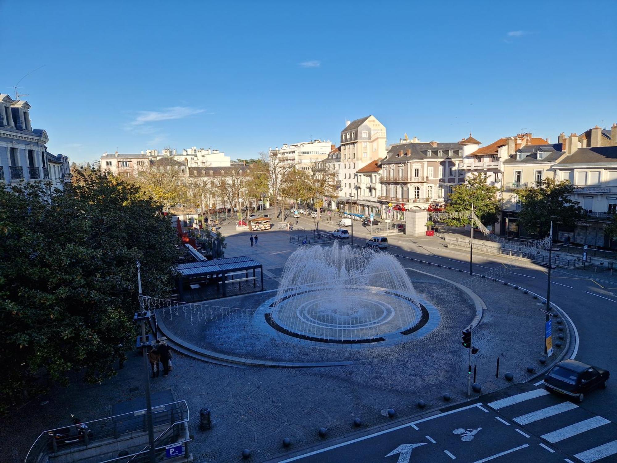 Grand Appartement Cosy-Hyper Centre-Place Verdun Tarbes Exterior photo